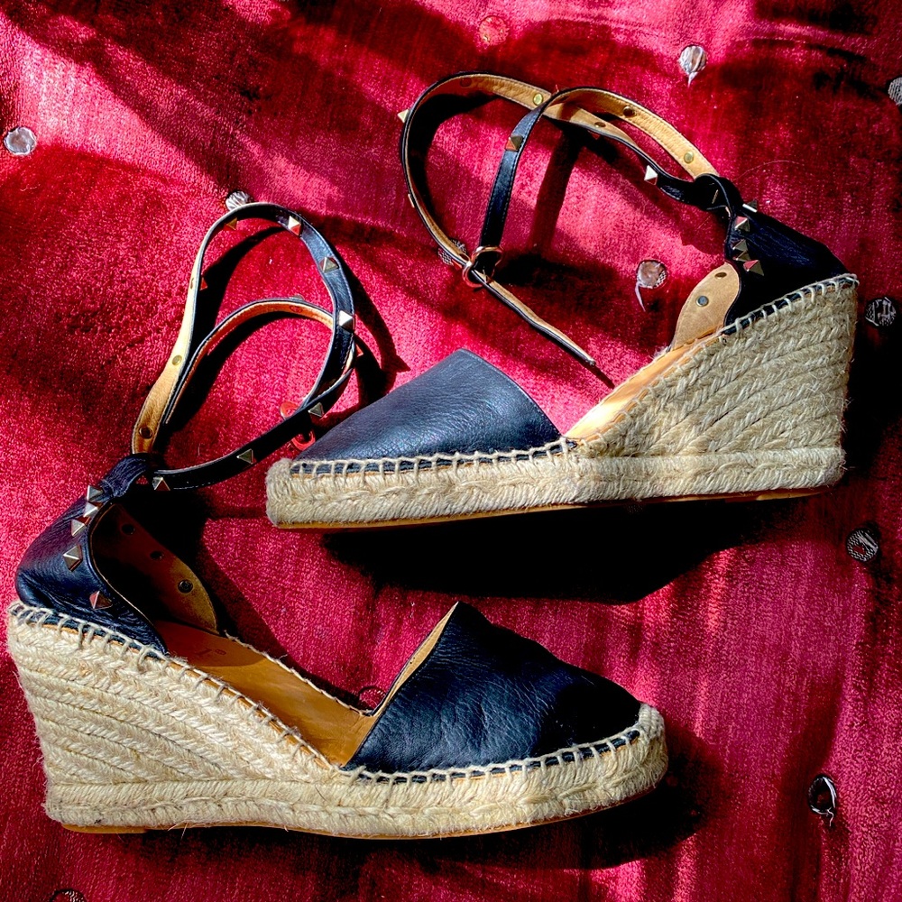 Maypol Black Wedges